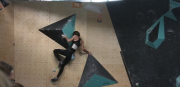 Manon im 6. Quali-Boulder